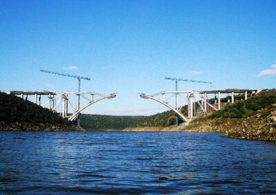 Viaducto sobre el Río Almonte